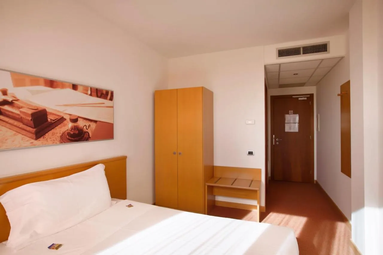 Hotel Montemezzi Вигазьо