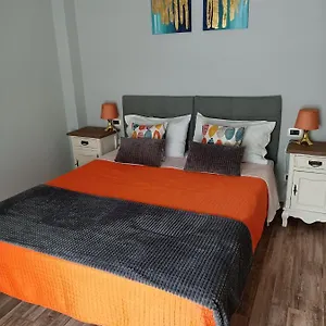 dec-retr-apartment.hotelitalianriviera.com/
