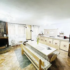 Maria Antonietta House Italia